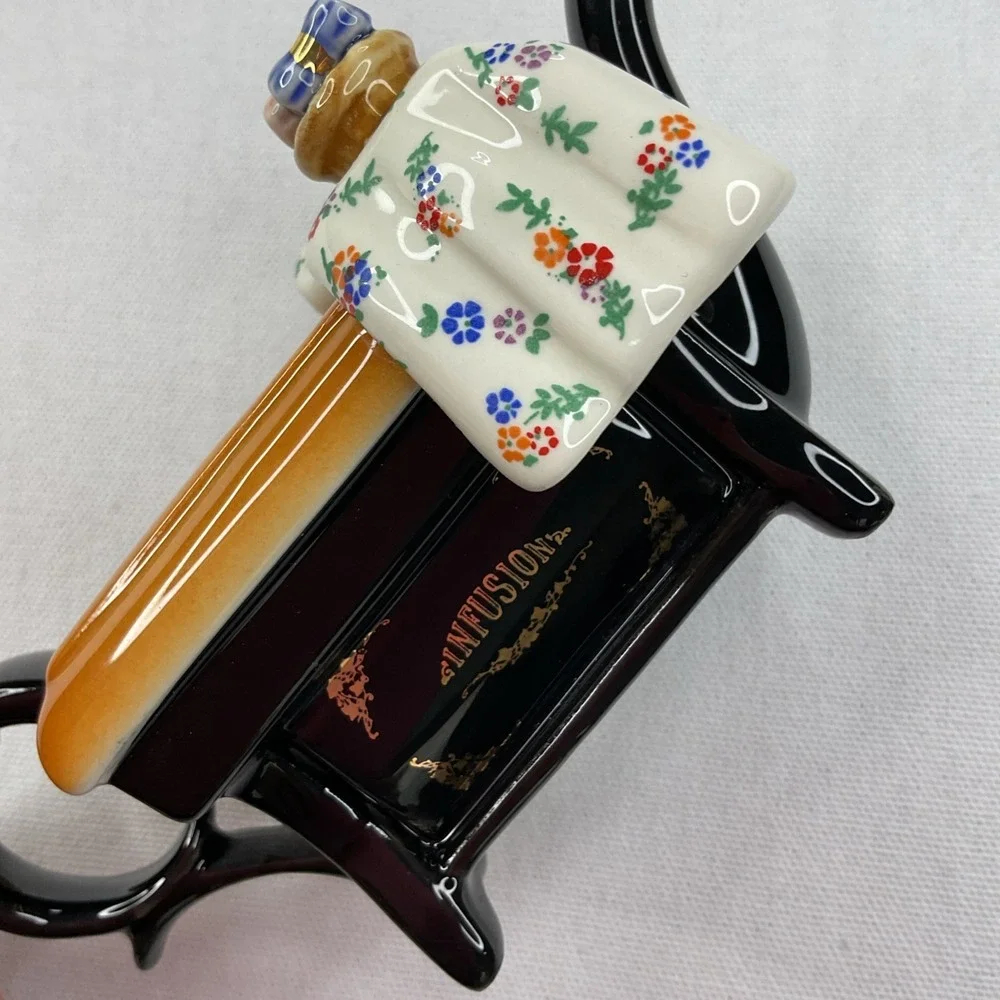 Vintage Cardew Design Porcelain Mini Infusion Sewing Machine Tea Pot England